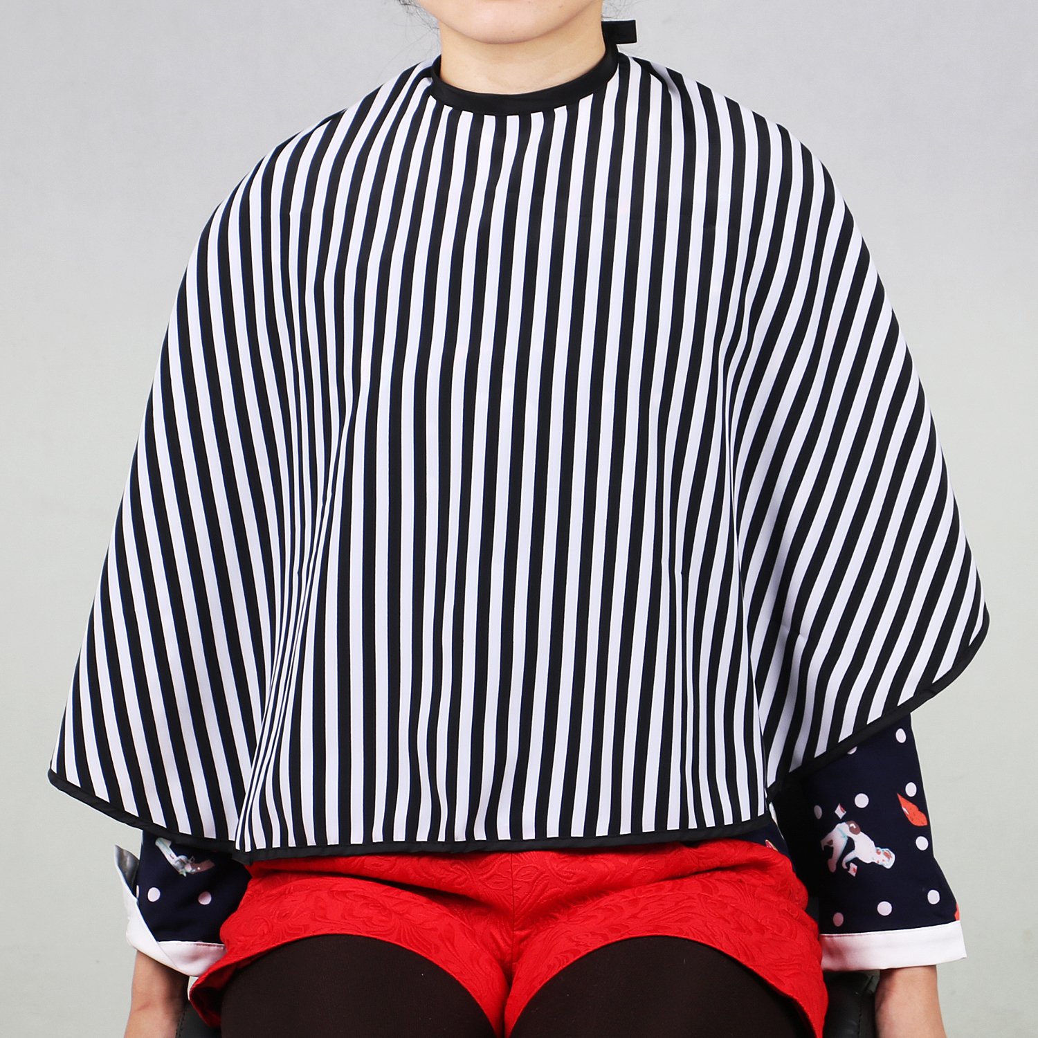 Friseur-Umhang – Schwarz-weiß Gestreift, Verstellbarer Klettverschluss, 85x67 Cm, Aus Polyester