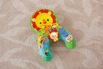 Fisher-Price GWY91 - Löwenspielkissen mit Vibration, ab 0+ – Bild 7