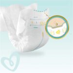 Pampers Babywindeln, Grösse 4-5 , Monatssparpackung, Verwöhnte Passform und Komfort für Ihr wildes Kind – Bild 5