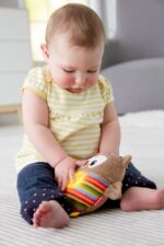Fisher-Price CDN55 Leuchtende Kuschel Eule Plüschtier – Bild 4