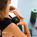 BLACKROLL® BALL 12 cm Faszien-Ball. Selbst-Massage und Faszien-Training – Bild 24