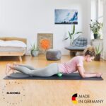 BLACKROLL® BALL 12 cm Faszien-Ball. Selbst-Massage und Faszien-Training – Bild 9