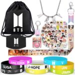 Jimiston Map of The Soul Personal BTS Fans Geschenk-Set - 1 Kordelzug /8 Armbänder / 40 Aufkleber / 1 Halskette /1 Lanyard /1 Telefon Ring Inhaber /1 Schlüsselbund