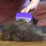 FURminator deShedding- Katzenbürste für mittelgrosse bis grosse Katzen zur Entfernung der Unterwolle - Verbessertes Design – Bild 6