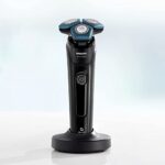 Philips S7783/78 Shaver Series 7000 Elektrischer Nass- und Trockenrasierer mit Präzisionsmessern aus Stahl, Motion-Control-Sensor, Flexible 360-Grad-Scherköpfe – Bild 7