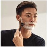 Gillette Fusion 5 Rasierklingen, 18 Ersatzklingen für Nassrasierer Herren mit 5-fach Klinge – Bild 5
