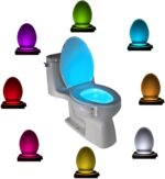 Das Nachtlicht Gadget für die Kloschüssel Lustiges LED Bewegungslicht. Originelle Männertag Besondere Geschenke für Weihnachten Frauen Männer Väter Freundin Mama Beste Ehemann Herren Ihn Sie – Bild 2