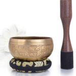 Silent Mind tibetische Klangschale Set ~ Bronze Mantra Design ~ mit hochwertigem Holz Klöppel und Himalaya Kissen ~ perfektes zur Yoga Meditation, Entspannung und Achtsamkeit ~ das ideale Geschenkset – Bild 7