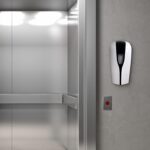 Automatischer Desinfektionsmittelspender mit Sensor. Berührungsloser Desinfektionsmittelspender mit einem 1000 ml Nachfüllbehälter – Bild 8