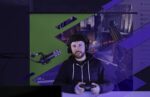 Elgato Green Screen - Ausfahrbares Chroma-Key-Panel, knitterfreies Material, ultraschneller Aufbau, für Hintergrundentfernung für Streaming, Videokonferenzen auf Instagram, TikTok, Zoom, Teams, OBS – Bild 8