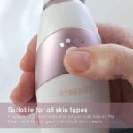 HoMedics Radiance Microdermabrasion,   Tiefes Hautpeeling, Schnelle Behandlung für normale und sensible Haut, Falten verringern, Haut belebend - HoMedics REMOVE Mikrodermabrasion mit kühlender Hautpflege, stellt jugendliche Ausstrahlung wieder her, glättet Falten und verbessert Hautton und Textur im Gesicht – Bild 3