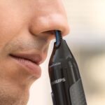 Philips  Nasen und Ohrenhaartrimmer Series 3000 zum sicheren Trimmen von Nasen und Ohrenhaaren und Augenbrauen ohne Zupfen NT3650/16 – Bild 3