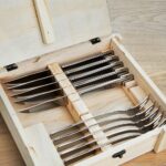 Zwilling 07150-359-0 Steak Besteckset in rustikaler Holzbox, Edelstahl, 12-teilig – Bild 5