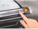 Tefal OptiGrill+ GC712D | intelligenter Kontaktgrill | 6 Grillprogramme | passt Temperatur + Grillzyklus ans Grillgut an | antihaftbeschichtete Platten – Bild 2