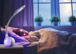 WILIT T3 Schreibtischlampe Kinder, 34 LED Nachttischlampe Touch Dimmbar mit 256 RGB Farblicht, Tischlampe mit Schwanenhals, 3 Helligkeitsstufen für Büro, Lesen, Studieren, 5W Tischleuchte – Bild 4
