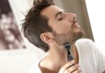 Philips Multigroom Series 1000 Besonders präziser Bartstyler (MG1100/16) & NT5650/16 Nasen und Ohrenhaartrimmer Series 5000 zum Trimmen von Nasen und Ohrenhaaren und Augenbrauen – Bild 7