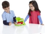 Hasbro B0408100 Gaming Kroko Doc, Geschicklichkeitsspiel für Vorschulkinder – Bild 4