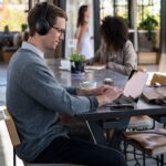 Bose QuietComfort 35 Wireless Headphones II – Kabellose Noise-Cancelling-Kopfhörer mit Bluetooth im Over-Ear-Design mit Integriertem Mikrofon und Alexa-Sprachsteuerung – Bild 4