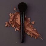 Make-up Pinselset Luvia, Prime Vegan Pro Black, 12 Schminkpinsel inkl. Pinselaufbewahrung, Blender Schwamm & Reinigungsmatte Für Kosmetikpinsel, In Schwarz – Bild 4