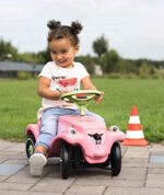 BIG Bobby Car Classic Flower Kinderfahrzeug mit Blumenaufklebern für Jungen und Mädchen, belastbar bis zu 50 kg, Rutschfahrzeug für Kinder ab 1 Jahr – Bild 2