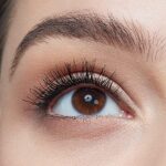 Maybelline New York Schwarze Wimperntusche für extrem lange Wimpern, Lash Sensational Sky High Mascara, Very Black, 7,2 ml – Bild 6