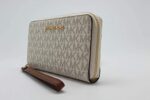 Michael Kors Damen Jet Set Multifunktionales Handy Etui für Reisen, Einheitsgrösse – Bild 5