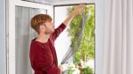 tesa Insect Stop COMFORT Fliegengitter für Fenster, Insektenschutz mit Klettband selbstklebend – Bild 4