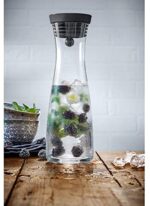 WMF Basic Wasserkaraffe aus Glas, 1 Liter, Glaskaraffe mit Deckel, Silikondeckel, CloseUp-Verschluss – Bild 4