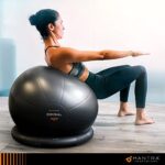 Gymnastikball, Pilates Ball, Sitzball Büro - 55cm / 65cm / 75cm Geburtsball für Schwangerschaft, Balance, Yoga & Fitness. Berstsicher Pezziball Mit Widerstandsbänder, Stabilitätsbasis, Poster & Pumpe – Bild 9