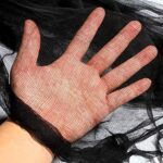 Boao Gruseliges Tuch Unheimlich Käsetuch Baumwolle Musselin Tücher Halloween Dekorationen für Spukhäuser Party Türöffnungen im Freien – Bild 3