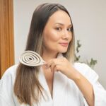 Ninabella Bio Entwirrbürste – Detangler ohne Ziepen für Locken & langes Haar, mit Spiralfeder – Bild 6