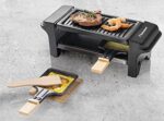 Bestron Raclette für 1 bis 2 Personen, Mini Tischgrill mit zwei Pfännchen, zwei Holzschabern & zwei Untersetzern, 350 Watt – Bild 2