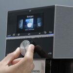 Siemens Reinigungstabletten TZ80001A, Kaffeeöl-Rückstände ideal entfernen, optimiert für das Reinigungsprogramm von Kaffeevollautomaten der Reihen EQ – Bild 4