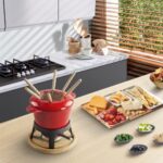 Virklyee Fondue Set Keramik Cheese Gusseisen Von 6 Gabeln Käse Fondue Set Schokoladen Fondue DIY Fondue Set Keramiktopf aus Gusseisen mit Brenner Käse Schokolade Brot Früchte Gemüse – Bild 2