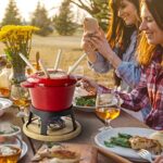 Virklyee Fondue Set Keramik Cheese Gusseisen Von 6 Gabeln Käse Fondue Set Schokoladen Fondue DIY Fondue Set Keramiktopf aus Gusseisen mit Brenner Käse Schokolade Brot Früchte Gemüse – Bild 5
