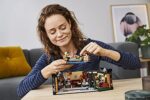 LEGO 21319 Friends Central Perk – Kult-Set mit 7 Minifiguren – Bild 10