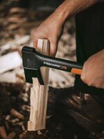 Fiskars Freizeitbeil, Inklusive Klingen und Transportschutz, Antihaftbeschichtet, Hochwertiger Stahl Klinge Glasfaserverstärkter Kunststoff Stiel, SchwarzOrange – Bild 10
