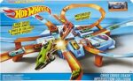 Hot Wheels DTN42, Trackset, mit Rampen, Kreuzungen und Looping, Parkplätzen, + 1 Fahrzeug, Spielzeug Autorennbahn ab 5 Jahren – Bild 6