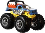 Hot Wheels GBP23 - Monster Trucks 164 Fahrzeuge 4-Pack, zufällige Auswahl, Spielzeug ab 3 Jahren – Bild 2