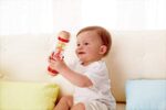 Hape Regenmacher, Mini Rassel aus Holz Regenmacher Spielzeug – Bild 10