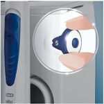 Oral-B Pro 2000 Elektrische Zahnbürste mit OxyJet Munddusche, 3 Aufsteckbürsten, 4 Ersatzdüsen, Set für Zahnreinigung und Zahnpflege, Geschenk Mann/Frau, Designed by Braun – Bild 4