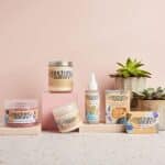 Verwöhn Geschenkset für Frauen von Nurture by Nature, RELAX & CALM, Natürliche Entspannung, Essentielle Öle, Lavender, Badesalze, Aromatherapie, Seife, Badebomben, Kerzen, Das Feel Good Geschenk – Bild 2