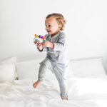 Baby Einstein, Interaktives Babyspielzeug mit Lichtern & Melodien, Perlenschiebespielzeug, Musikwürfel für Kinder, ab 3 Monaten – Bild 8