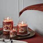 Yankee Candle Duftkerze im Glas (gross), Cinnamon Stick, Kerze mit langer Brenndauer bis zu 150 Stunden, Perfekte Geschenke für Frauen – Bild 4