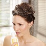WELEDA Bio Hafer Aufbau Shampoo, Naturkosmetik Pflegedusche für strapaziertes und trockenes Haar, Haarshampoo glättet die Haare und mindert Haarbruch und Spliss (1 x 190 ml) – Bild 2