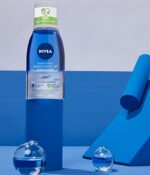 NIVEA Double Effect Augen Make Up Entferner (125 ml), Make Up Entferner für die sensible Augenpartie, Gesichtsreiniger entfernt extrem wasserfestes Make Up – Bild 3