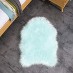 Teppich Wölkchen Lammfell Schaffell Imitat Fellteppich | Wohnzimmer Schlafzimmer Deko | Kunstfell als waschbarer Bettvorleger, Dekofell für Stuhl, Sofa, Bett – Bild 4