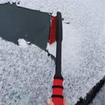 NIGRIN 6190 Eiskratzer Auto mit Schneebesen, ergonomischer rutschfester Softgriff, aus hochstabilem ABS, Schwarz Rot – Bild 5