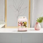 Yankee Candle Duftkerze im Glas (gross) – Fresh Cut Roses – Kerze mit langer Brenndauer bis zu 150 Stunden – Perfekte Geschenke für Frauen – Bild 6