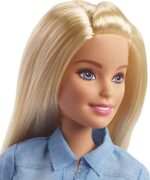 Barbie, Daisy, Ken & Reise Chelsea, Travel Puppe (blond) mit Hündchen, aufklappbarem Koffer, Stickern und mehr Accessoires, Spielzeug ab 3 Jahren – Bild 3
